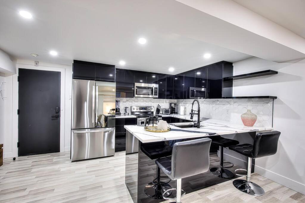 Ndg Dreams! New & Modern 3Br Easy City Life Montreal Exteriér fotografie