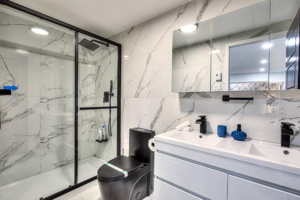 Ndg Dreams! New & Modern 3Br Easy City Life Montreal Exteriér fotografie